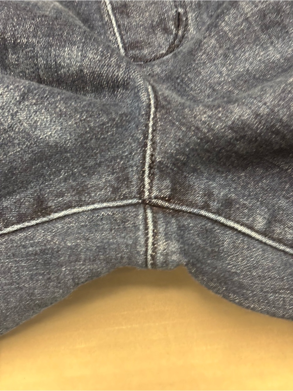 Pilcro by Anthropologie pull on flare jeans, size 30 - Picture 13 of 16